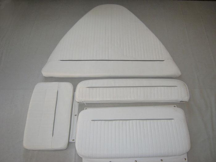 Boston Whaler Dauntless 15' Complete Cushion Set With Stern Jump Seat/Backrests (Bright White)