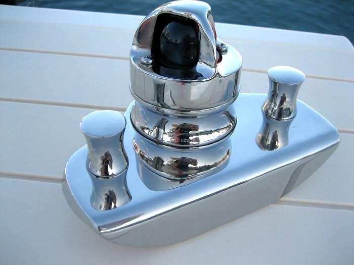 Stainless navigation bow light/chock - Classic Boston Whaler